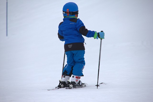 child skiing